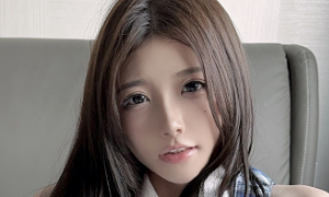 陈妮妮UNI